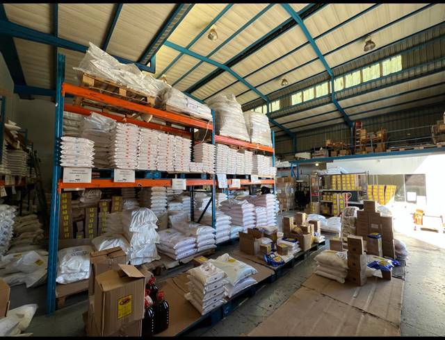 349M² WAREHOUSE TO LET IN LASER PARK